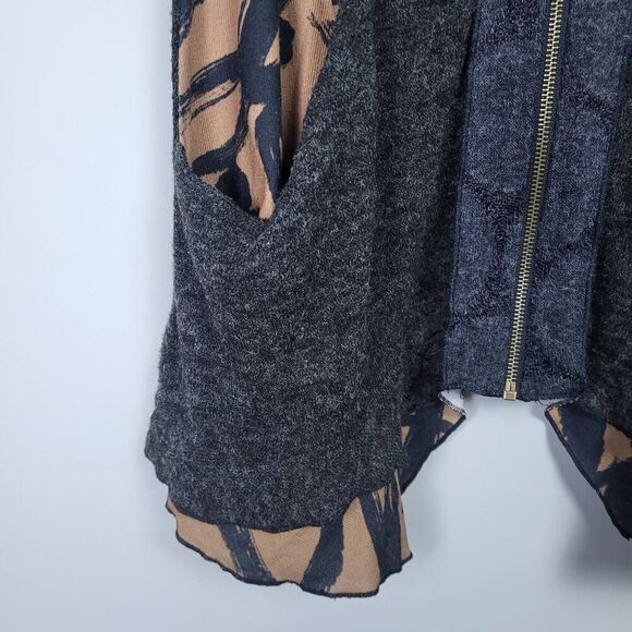 Ali Miles Womens Size Medium Zip Front Vest Black Geo Print Mixed Media Studded - Picture 4 of 7